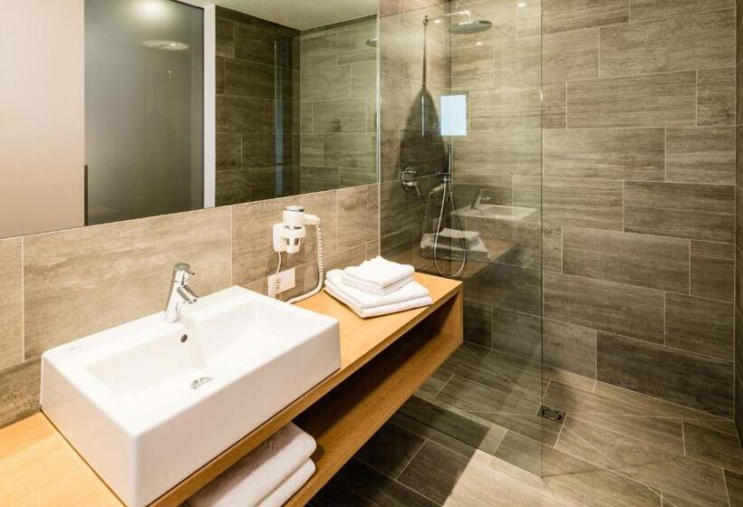 חדר סופריור עם מרפסת, Jardis Boutique