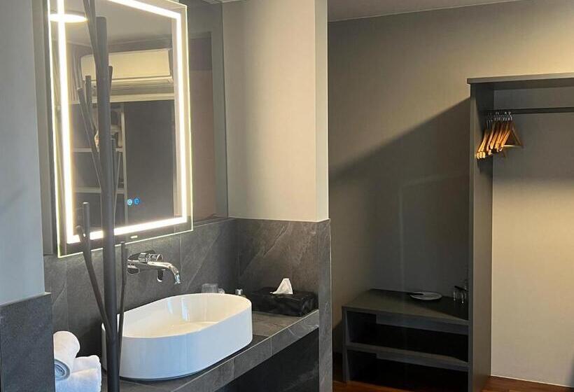 스위트, Jardis Boutique