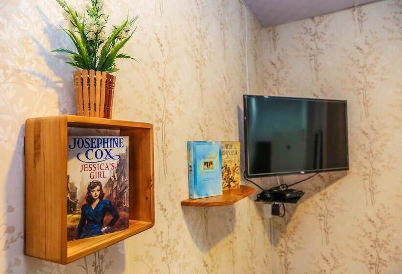 디럭스 4인 룸, Mintaas