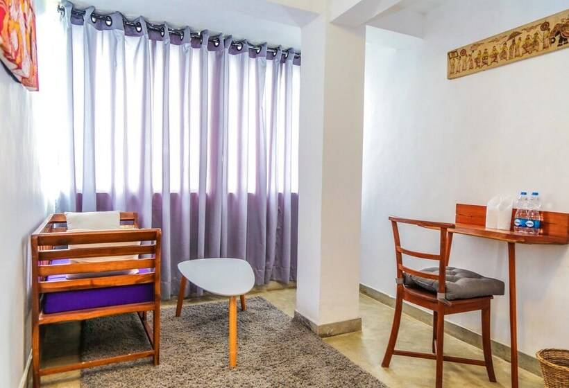 디럭스 4인 룸, Mintaas