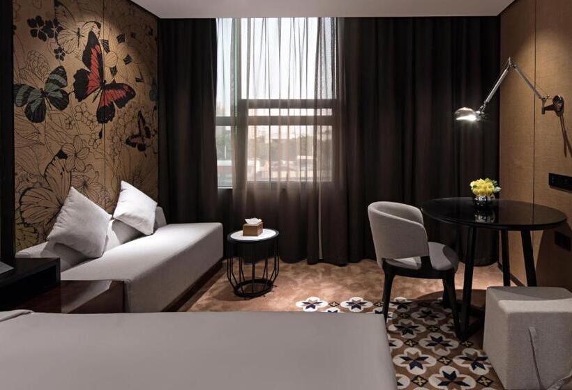 Номер Deluxe Кровать Кинг, Paco Hotel Chebeinan Metro Guanghzou