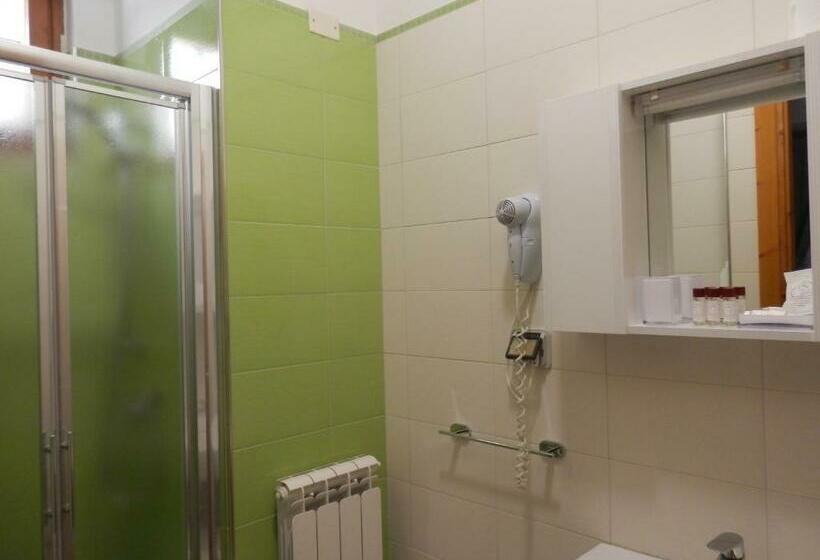 Quarto Estandar Individual, Villa Stella