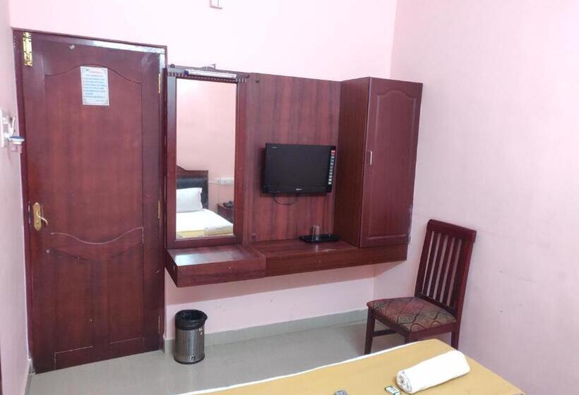 Habitació Estàndard, Harish