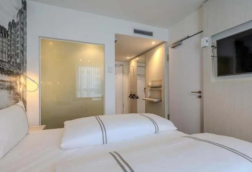 Standard-huone, Premier Inn Hamburg City Berliner Tor