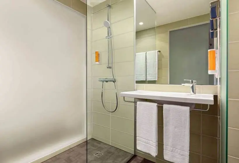 Standard-huone, Premier Inn Hamburg City Berliner Tor