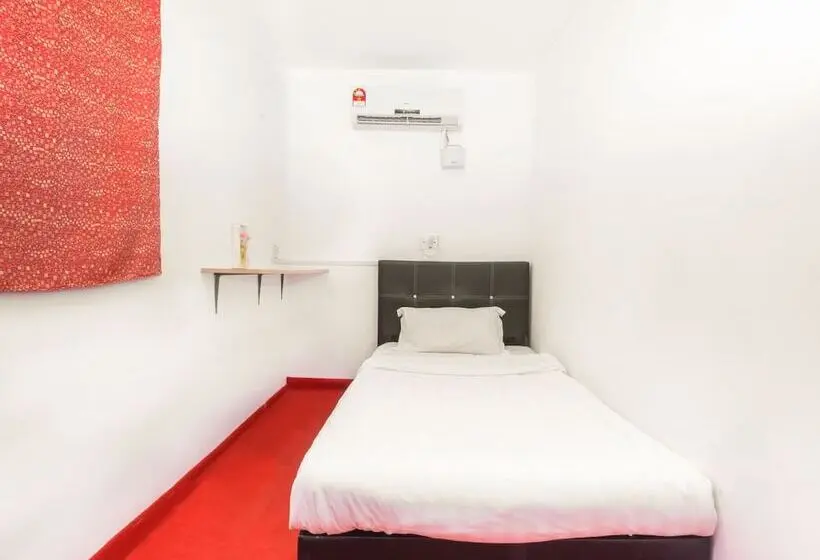 Habitación Estàndard Individual, By The River
