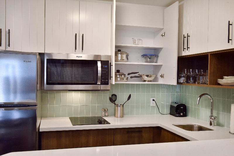 Люкс Кровать Кинг, Staybridge Suites Waterloo  St. Jacobs Area
