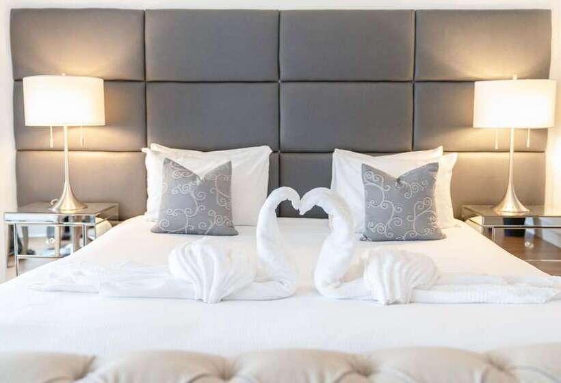 标准工作室, Edinburgh Castle Apartments