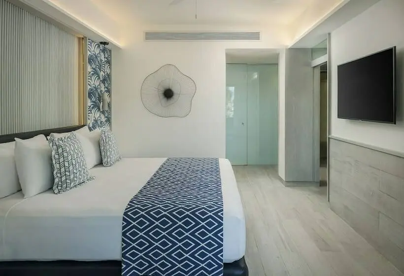 Suite with Terrace, Catalonia Grand Costa Mujeres All Suites & Spa   All Inclusive