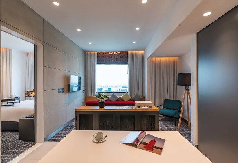 آپارتمان 1 خوابه, Studio One