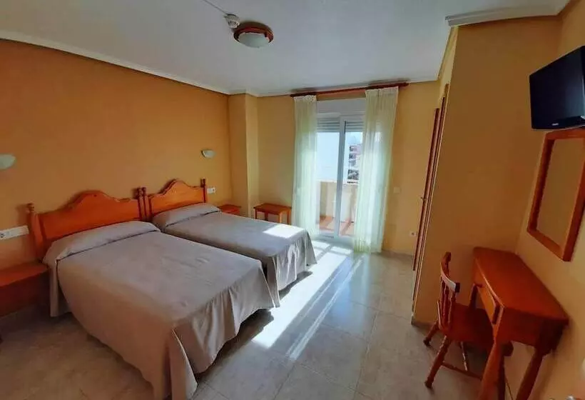 Balkonlu Standart Oda, Cano