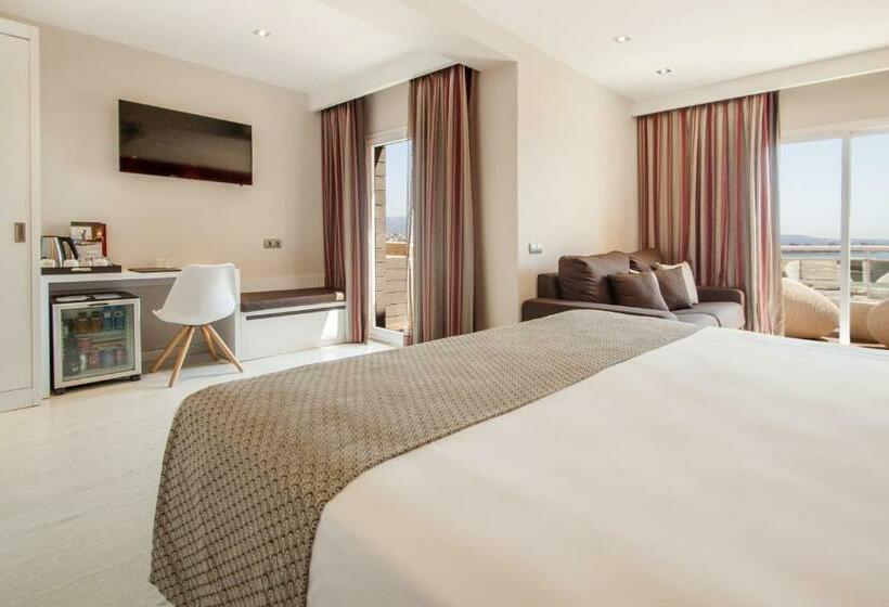 سوییت جونیور با چشم‌انداز دریا, Catalonia Majorica