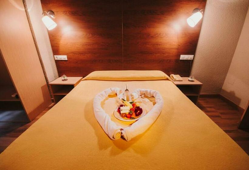 스탠다드 룸, Embajador