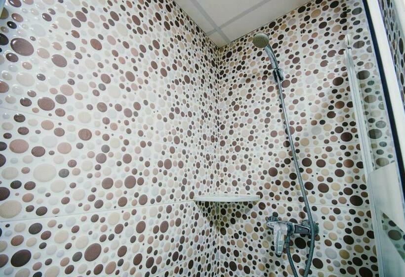 스탠다드 룸, Embajador