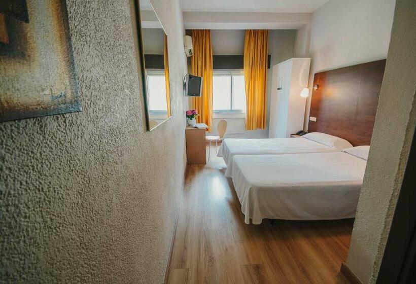 스탠다드 룸, Embajador