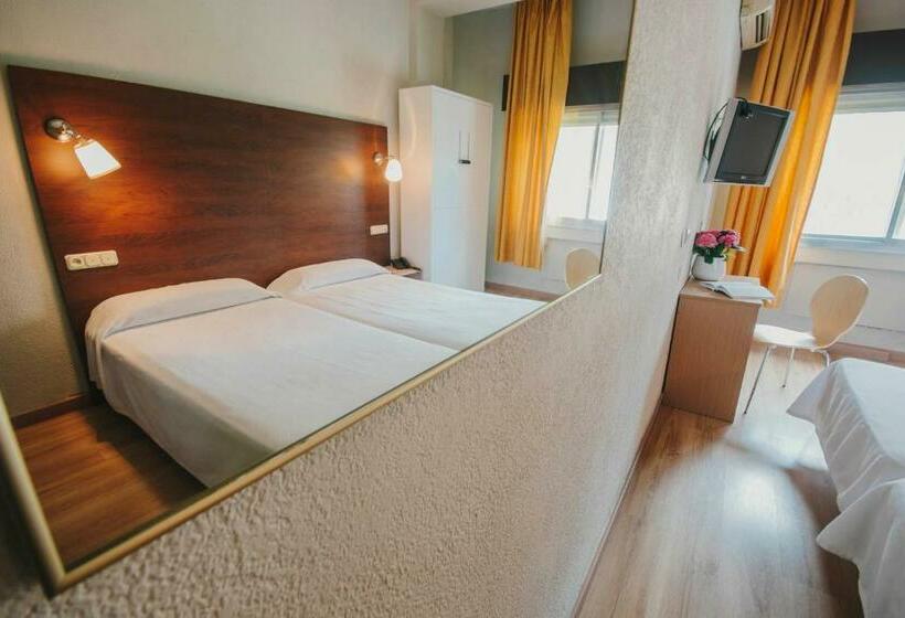 스탠다드 룸, Embajador