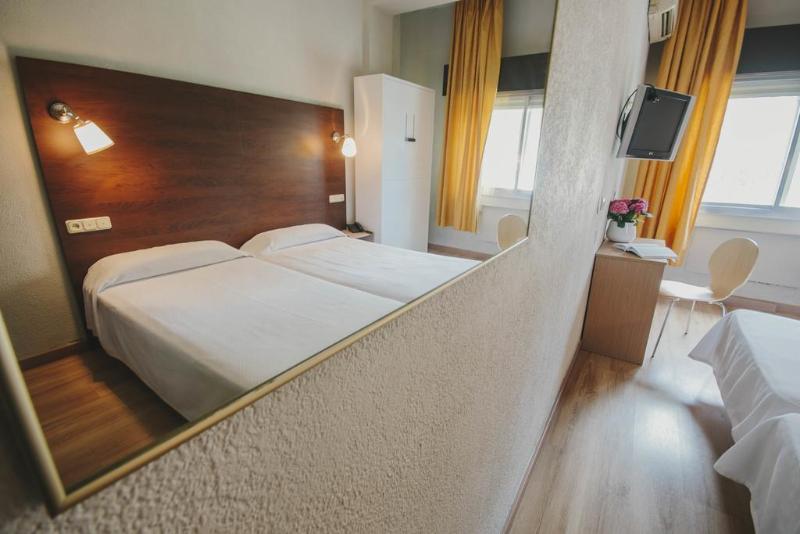 스탠다드 룸, Embajador