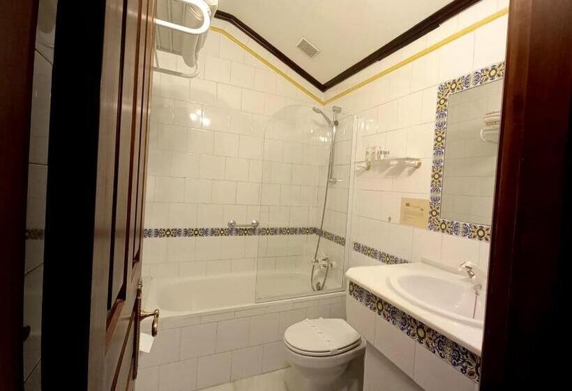 غرفة قياسية فردية, Eutimio