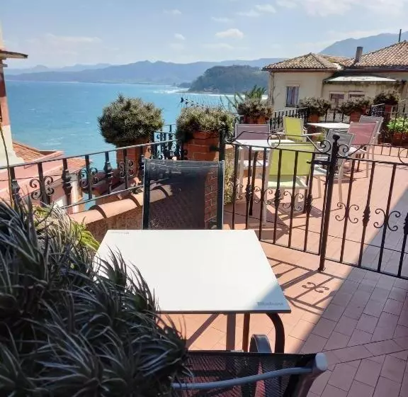 Habitació Estàndard Vista Mar amb Balconada, Eutimio