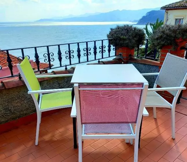 Habitació Estàndard Vista Mar amb Balconada, Eutimio