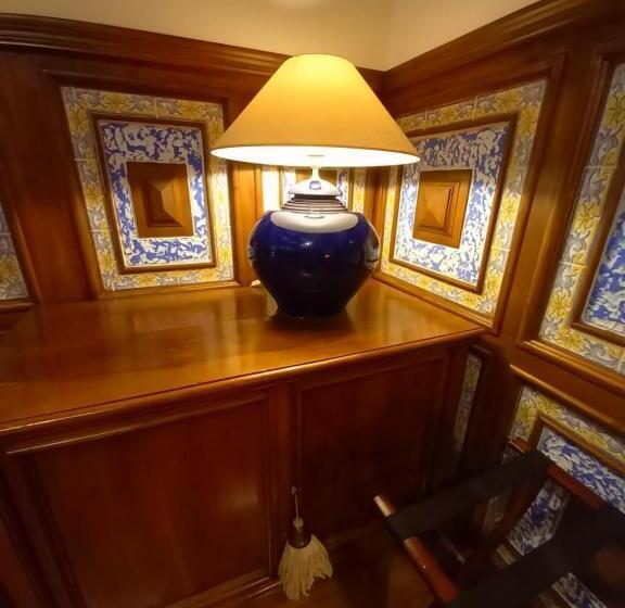 غرفة قياسية مطلّة علي البحر مزوَّدة بشُرفة, Eutimio