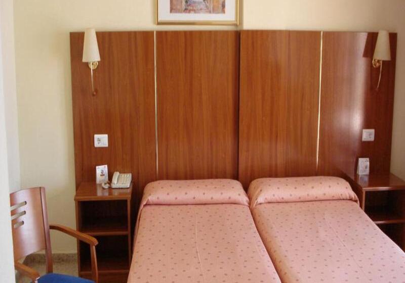 Номер Стандарт, Fleming Playa Poniente