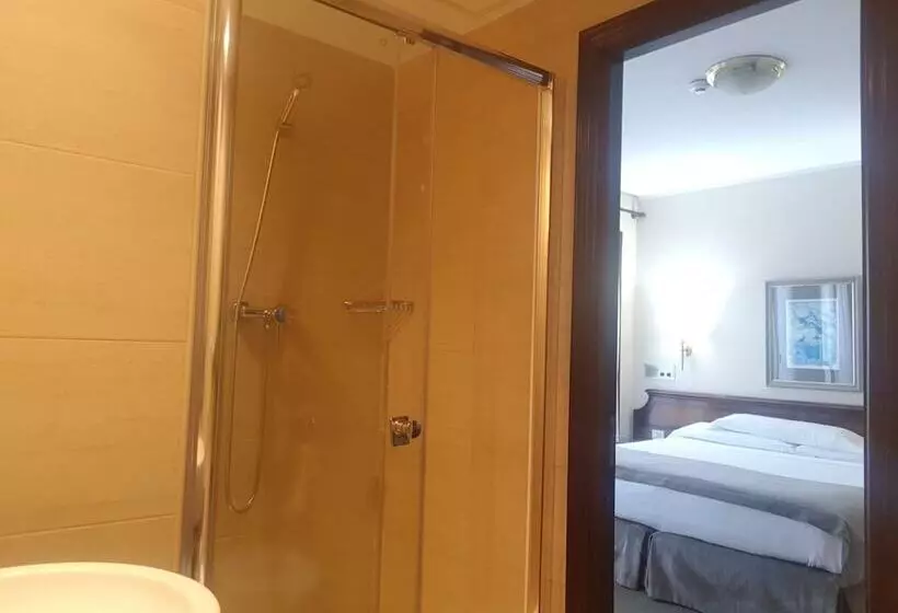 اتاق خانوادگی, Gran Hotel Paraiso