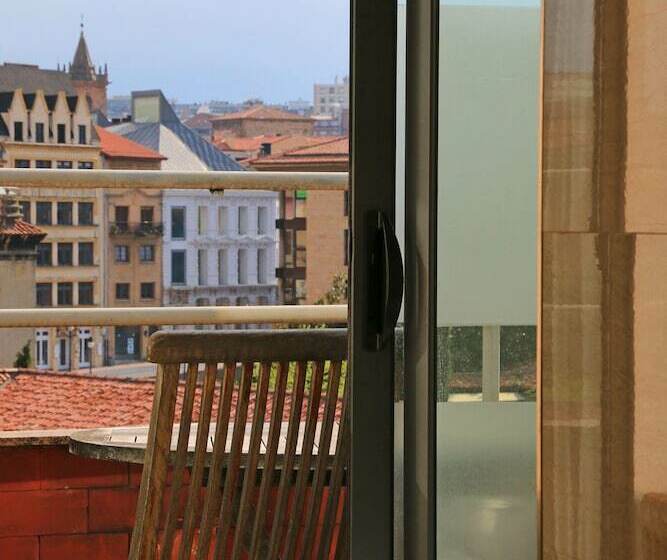 غرفة قياسية, Gran Regente