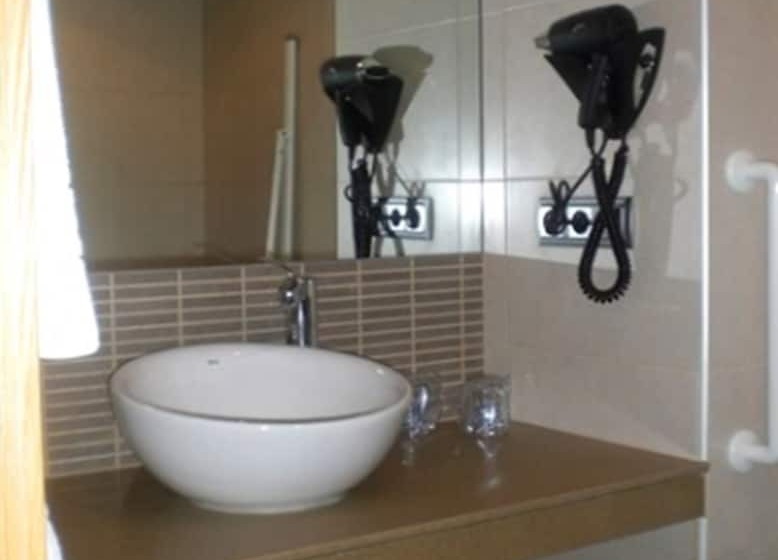 غرفة قياسية, Gran Regente