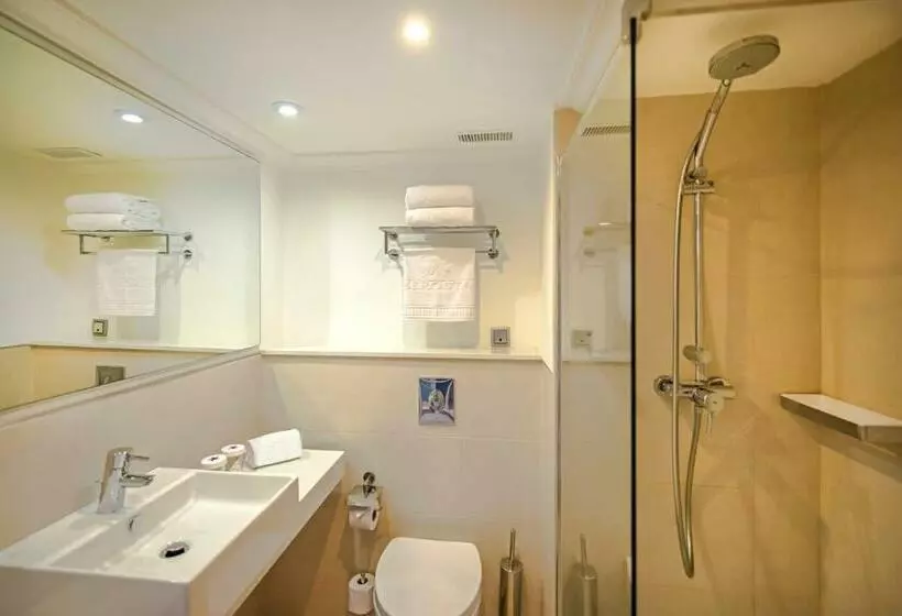 اتاق خانوادگی, Iberostar Waves Club Cala Barca