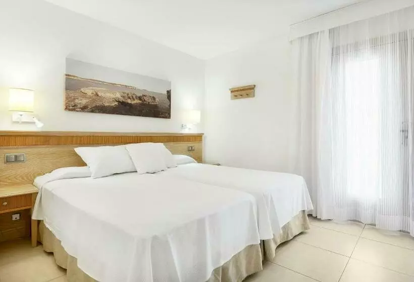 اتاق خانوادگی با چشمانداز باغ, Iberostar Waves Club Cala Barca