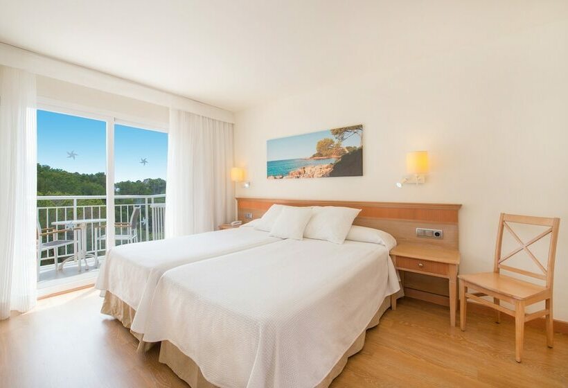 Семейный Номер Вид на Сад, Iberostar Waves Club Cala Barca
