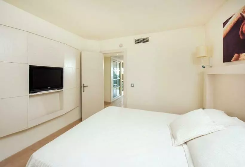 سوییت جونیور, Iberostar Waves Club Cala Barca