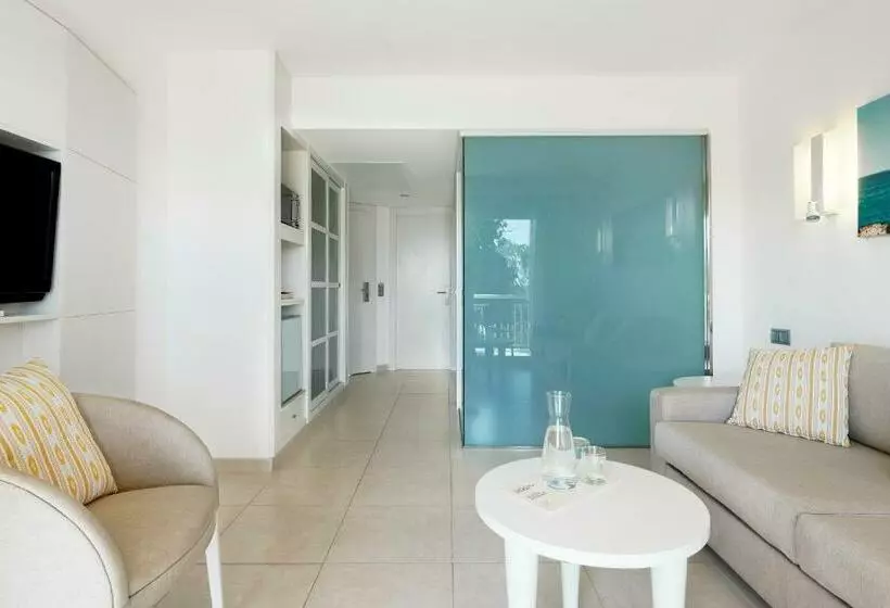 سوییت جونیور, Iberostar Waves Club Cala Barca