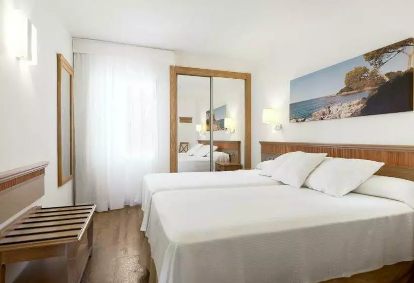 Standardzimmer mit seitlichem Meerblick, Iberostar Waves Club Cala Barca