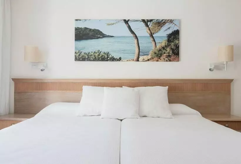 Standardzimmer mit seitlichem Meerblick, Iberostar Waves Club Cala Barca