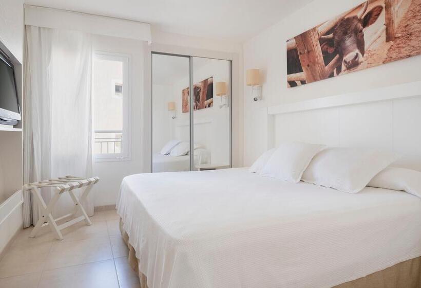 Полулюкс, Iberostar Waves Club Cala Barca