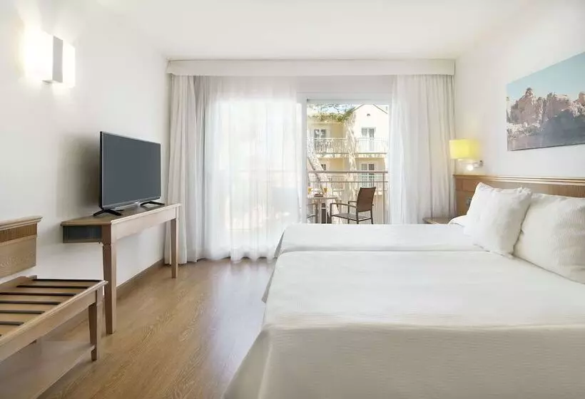 Standardzimmer mit seitlichem Meerblick, Iberostar Waves Club Cala Barca