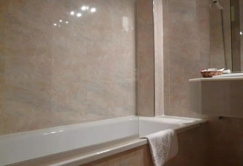 اتاق استاندارد, Idh Angel