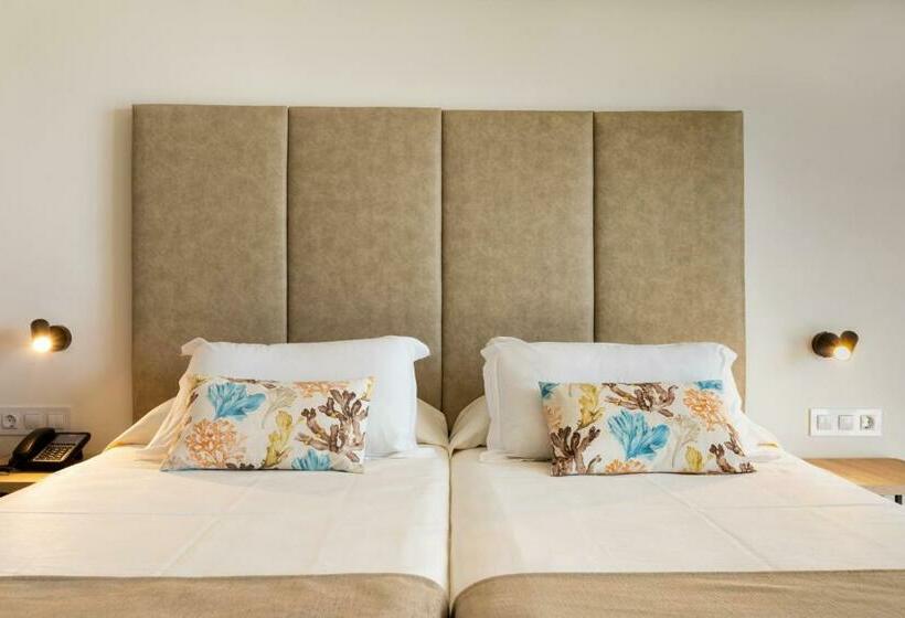 스탠다드 룸 풀장 전망, Las Arenas