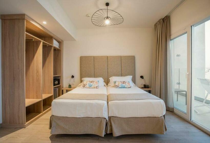 스탠다드 룸 풀장 전망, Las Arenas