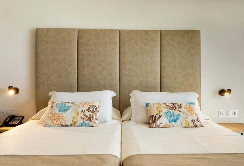 스탠다드 룸 풀장 전망, Las Arenas