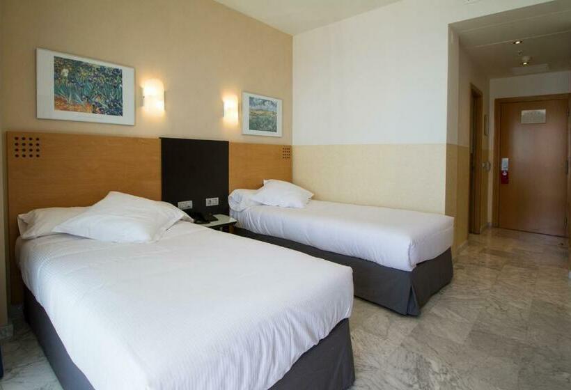 غرفة قياسية مزوَّدة بتراس, Madeira Centro