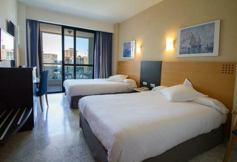 غرفة قياسية مزوَّدة بتراس, Madeira Centro