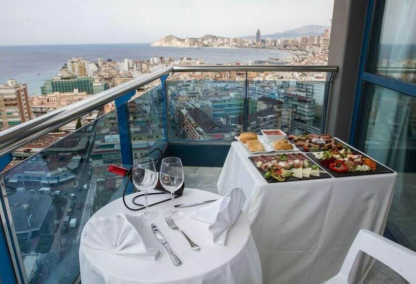 غرفة قياسية مزوَّدة بتراس, Madeira Centro