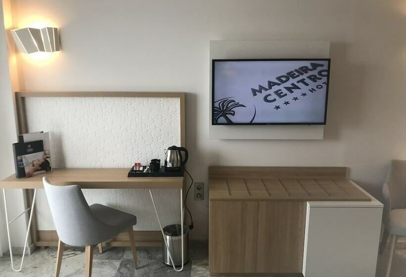 غرفة سوبيريور مزوَّدة بتراس, Madeira Centro