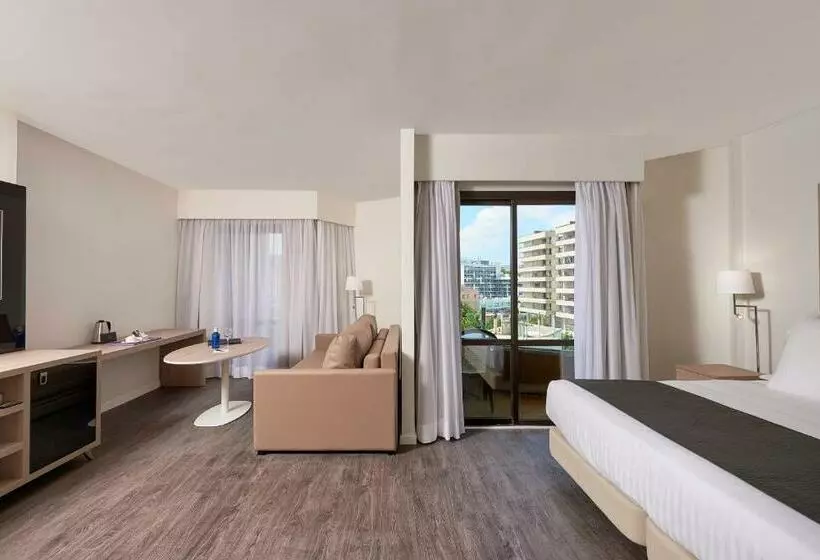 اتاق خانوادگی, Melia Palma Marina