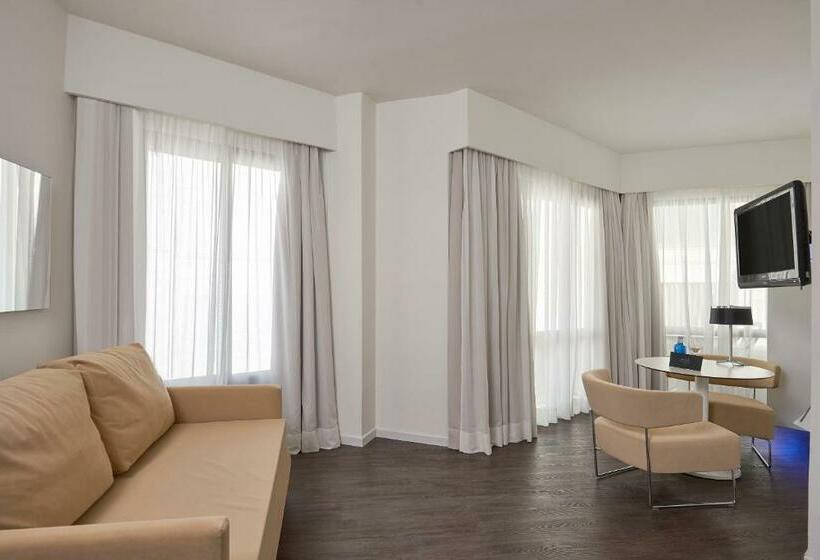 家庭间, Melia Palma Marina