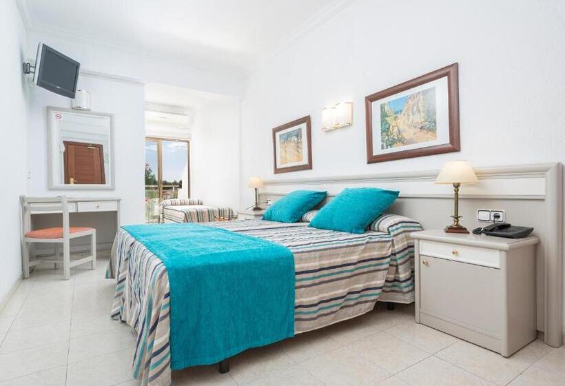 Номер Стандарт Трехместный, More