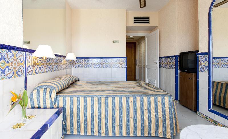 חדר סטנדרט יחיד, Playalinda